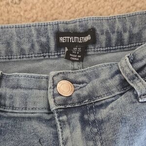 PrettyLittleThing Light Blue High Rise Jeans